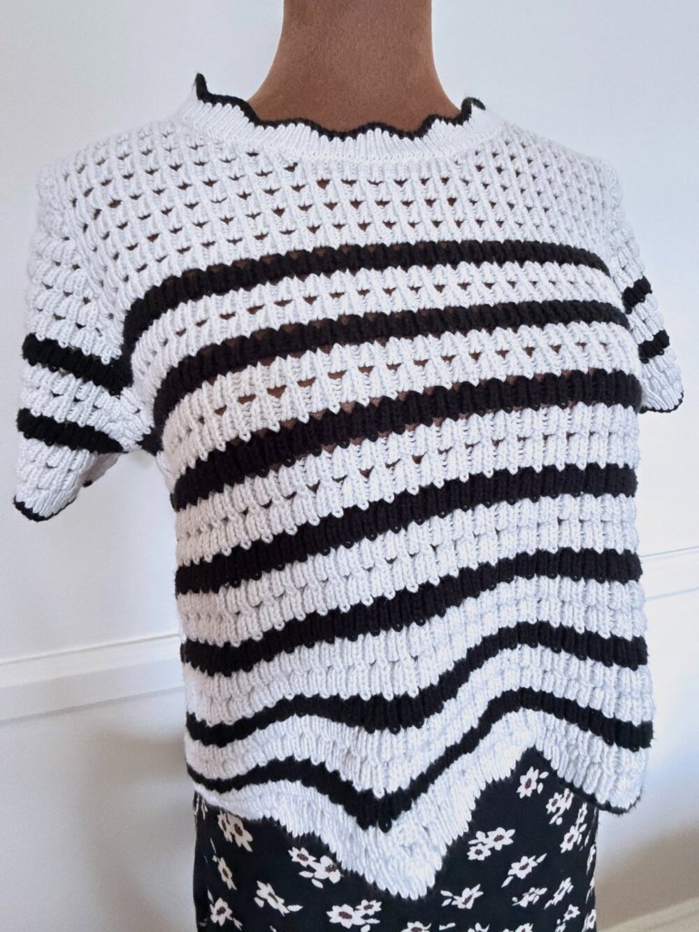 GAP Black White Striped Crochet Cotton Sweater Top Medium